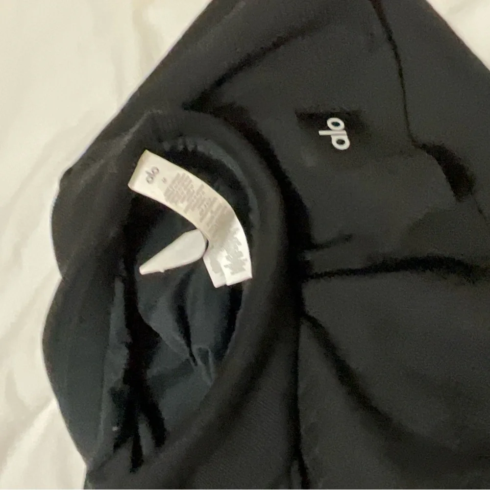 ALO yoga black skirt medium size - Picture 4 of 6